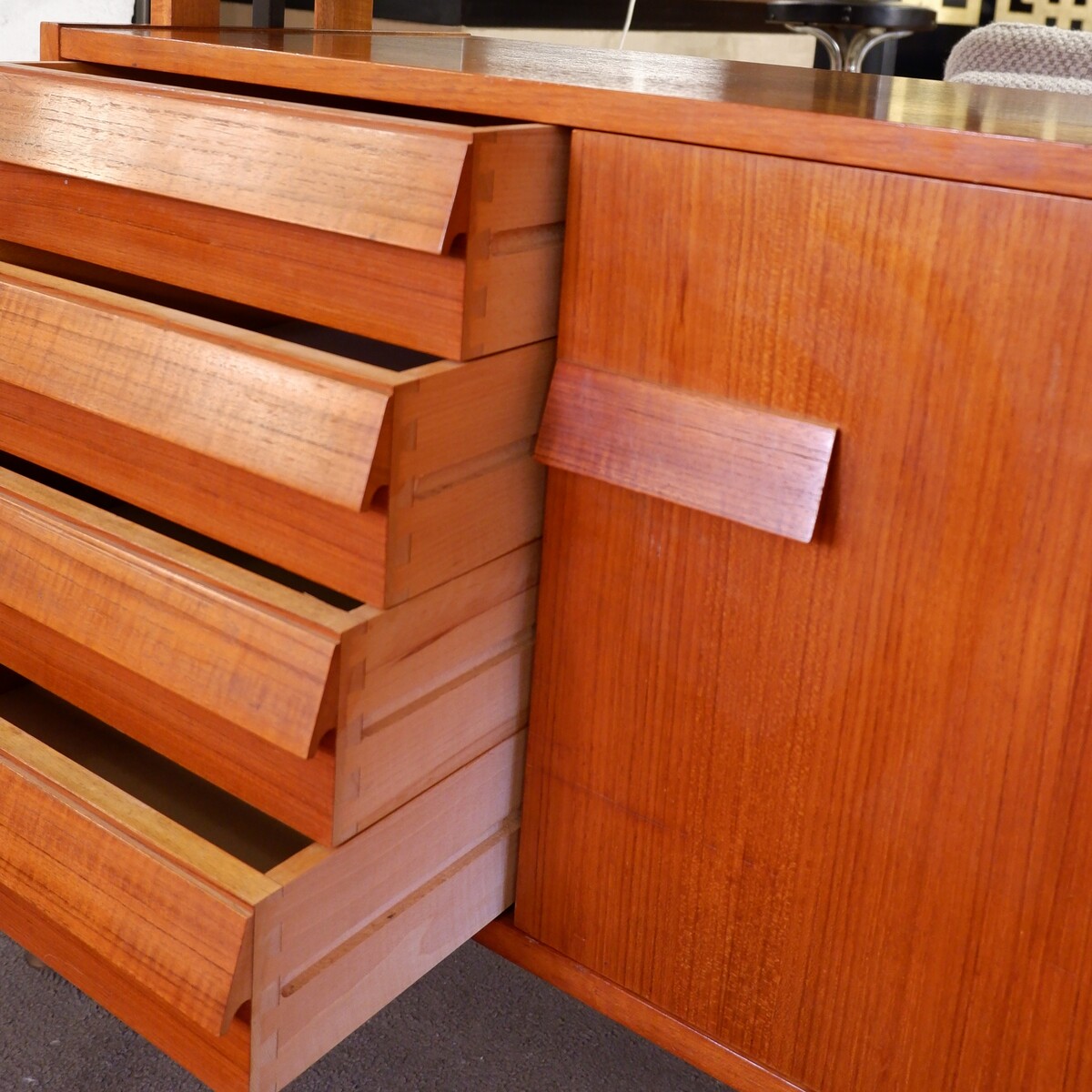 Italian Modular teak Shelving Unit, 1960s