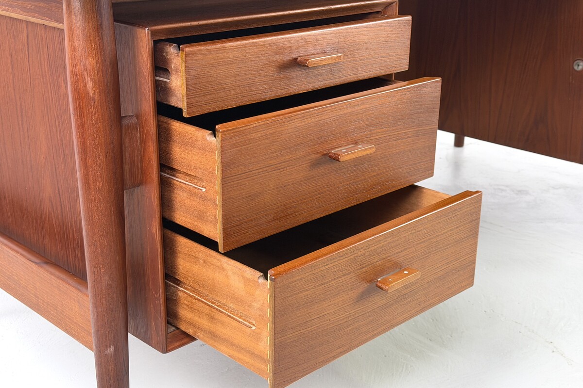 Large office desk model 207 By Arne Vodder for Sibast - 1960s