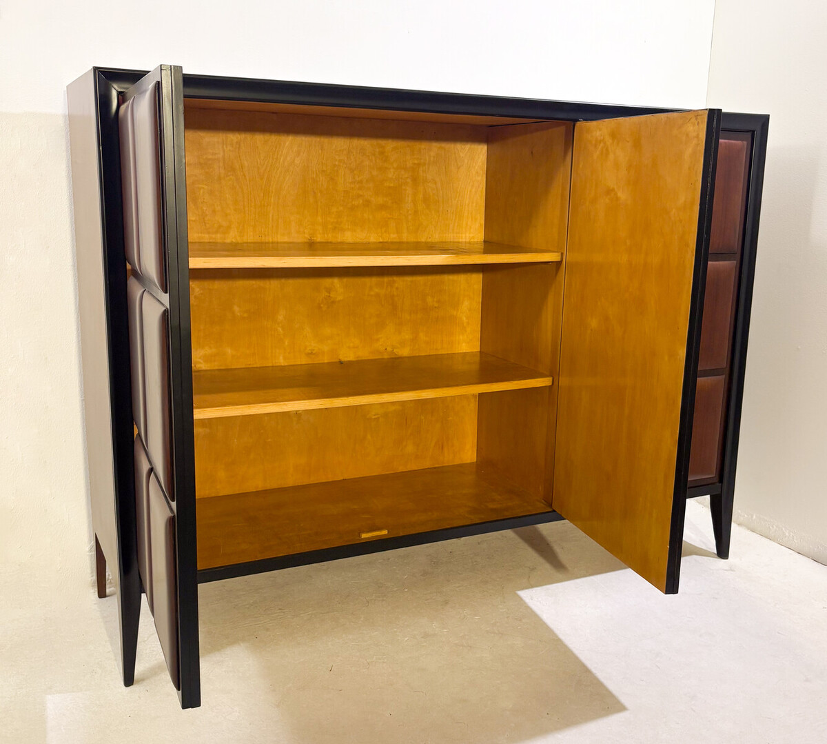 Mid-Century Modern Highboard attribuated to Oswaldo Borsani, Italy, 1960s
