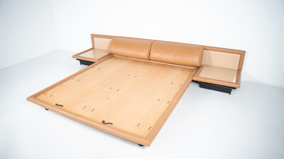 Afra & Tobia Scarpa Leather Bed Model Morna for Molteni, Italy, 1972