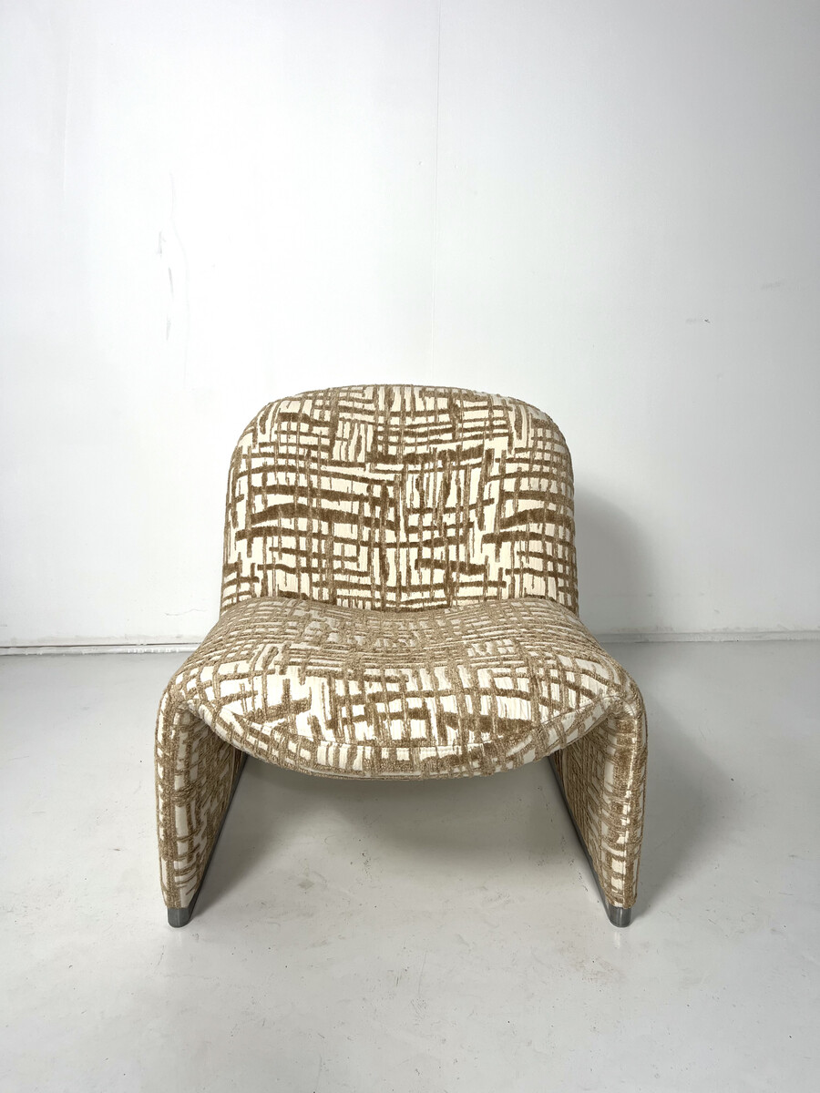 Alky Chair By Gianfranco Pirelli for Artifort, new upholstery