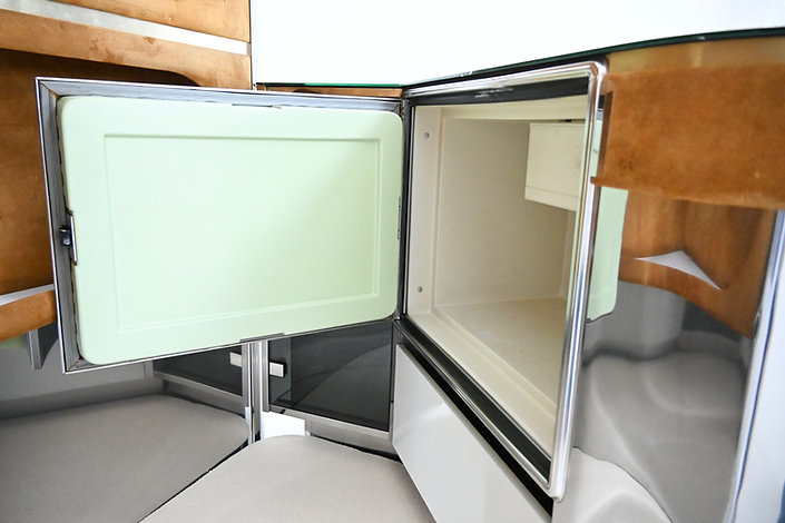 Bar set in the style of Willy Rizzo, 1970s
