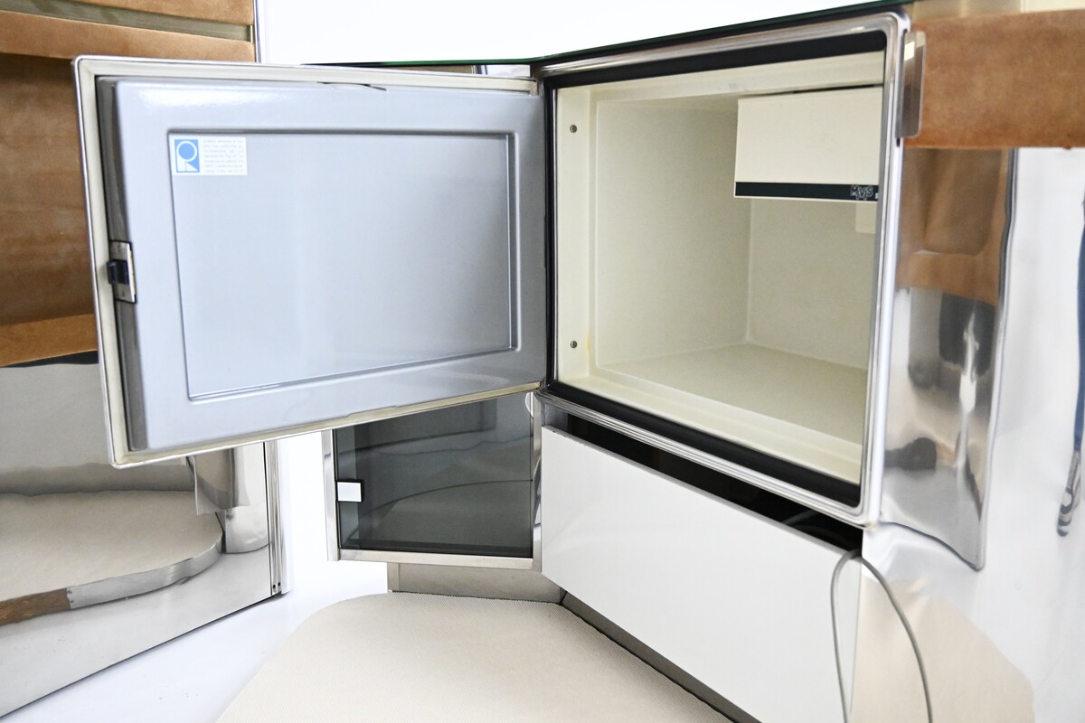 Bar set with 2 stools in the style of Willy Rizzo - 1970s