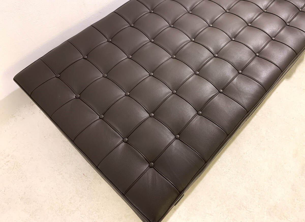 Barcelona Daybed by Ludwig Mies van der Rohe for Knoll, Brown Leather, 1990s