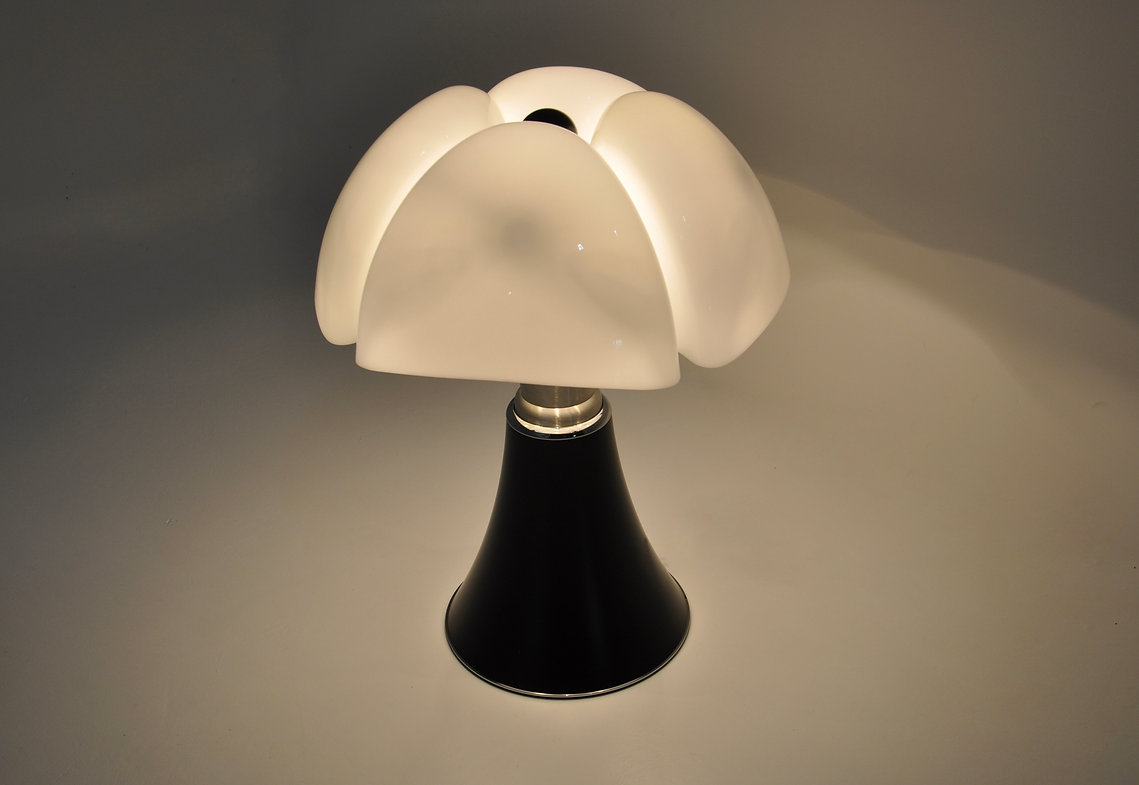 Black Pipistrello Table Lamp by Gae Aulenti for Martinelli Luce