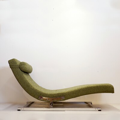 'Bradfield' chaisse lounge by Merrow Associates - Circa 1969 -  new green upholstery