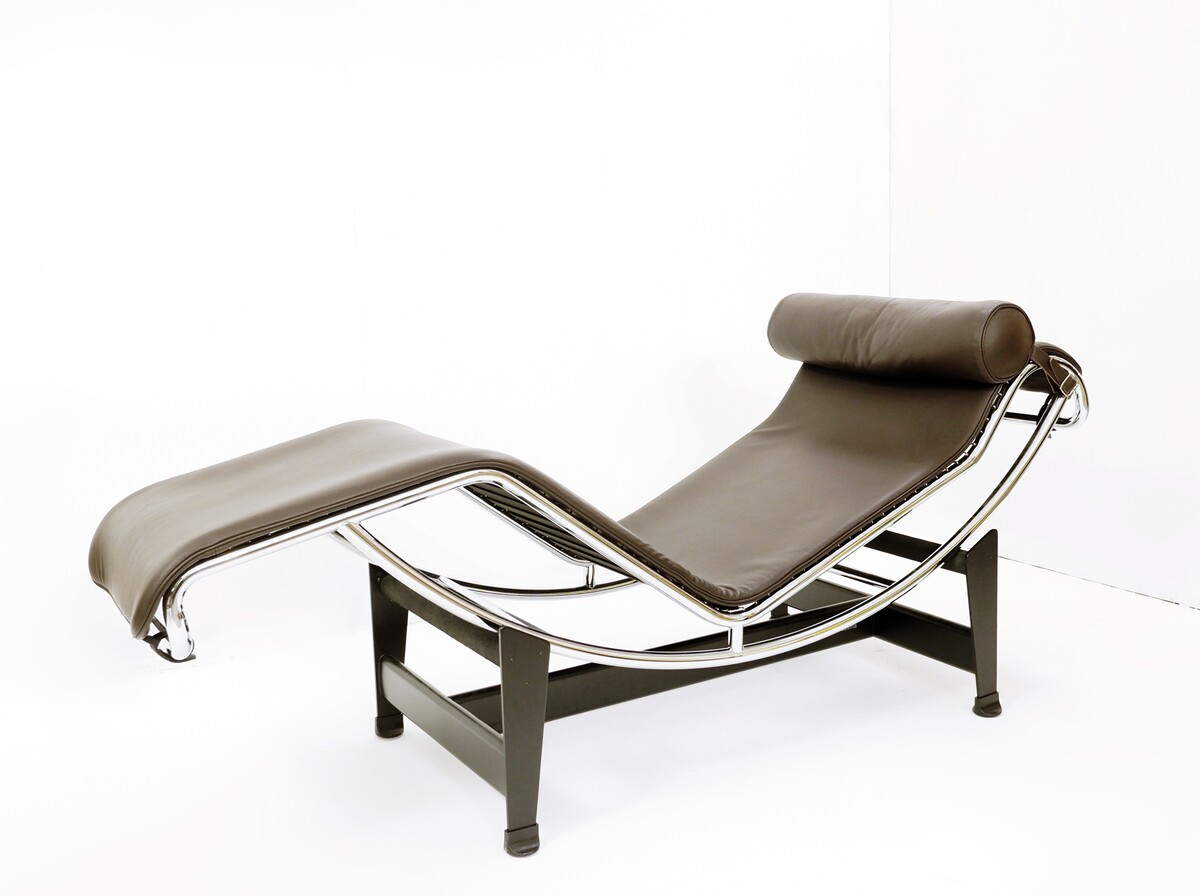 Le Corbusier LC4 Chaise lounge Cassina