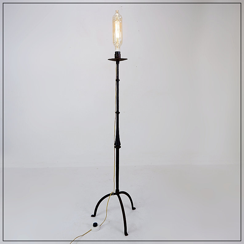 Brutalist wrought iron tripod floor lamp with bulb