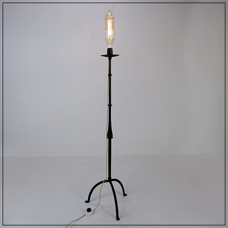 Brutalist wrought iron tripod floor lamp with bulb