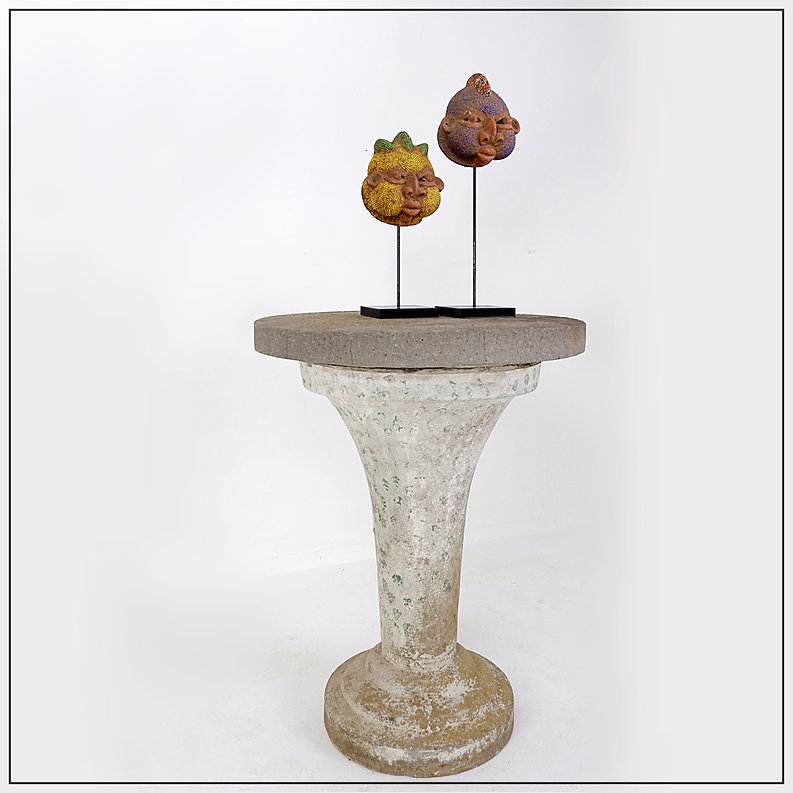 Cast stone round top pedestal garden table - 1958