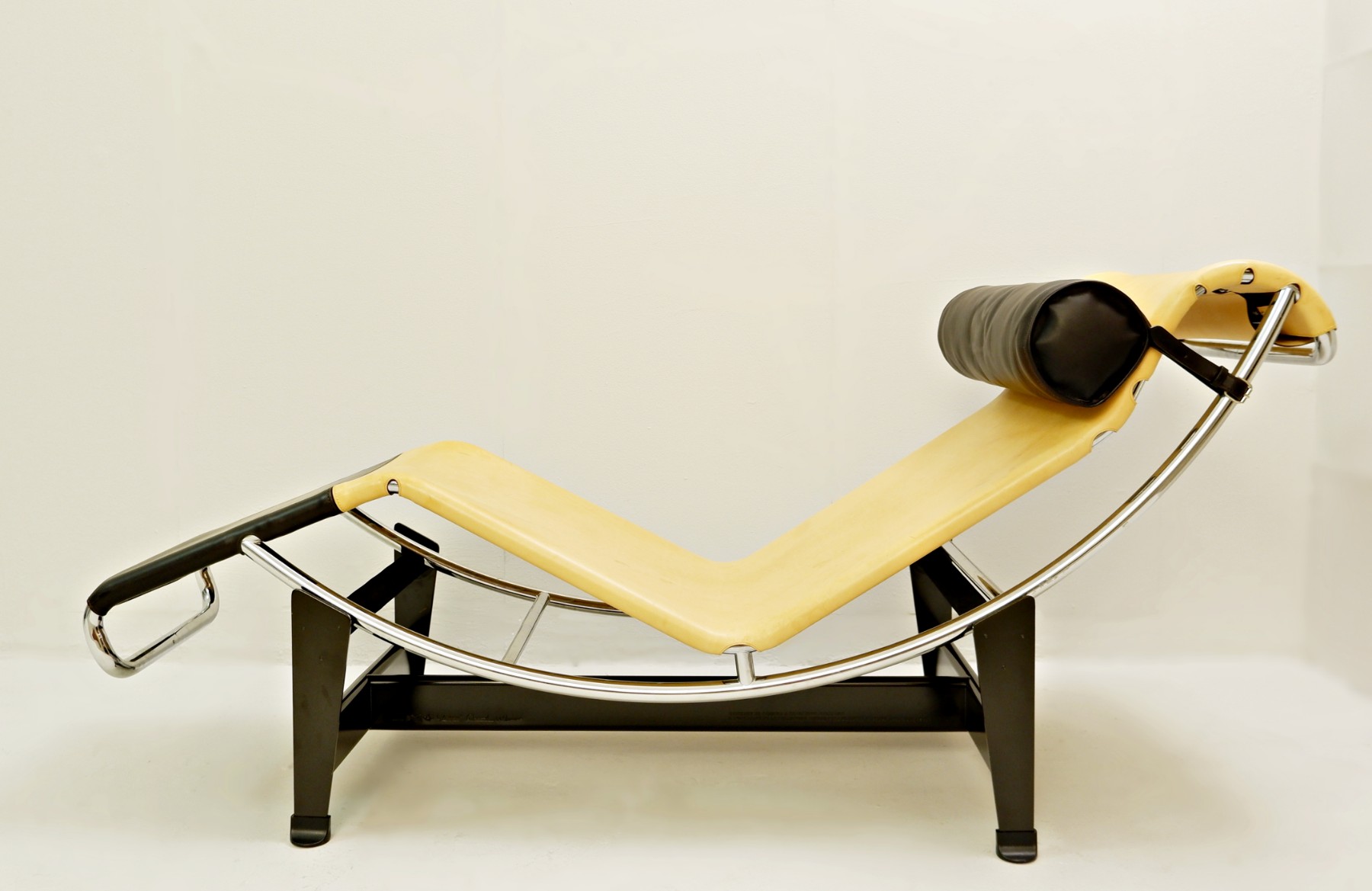 Charlotte Perriand chaise longue released with Louis Vuitton and