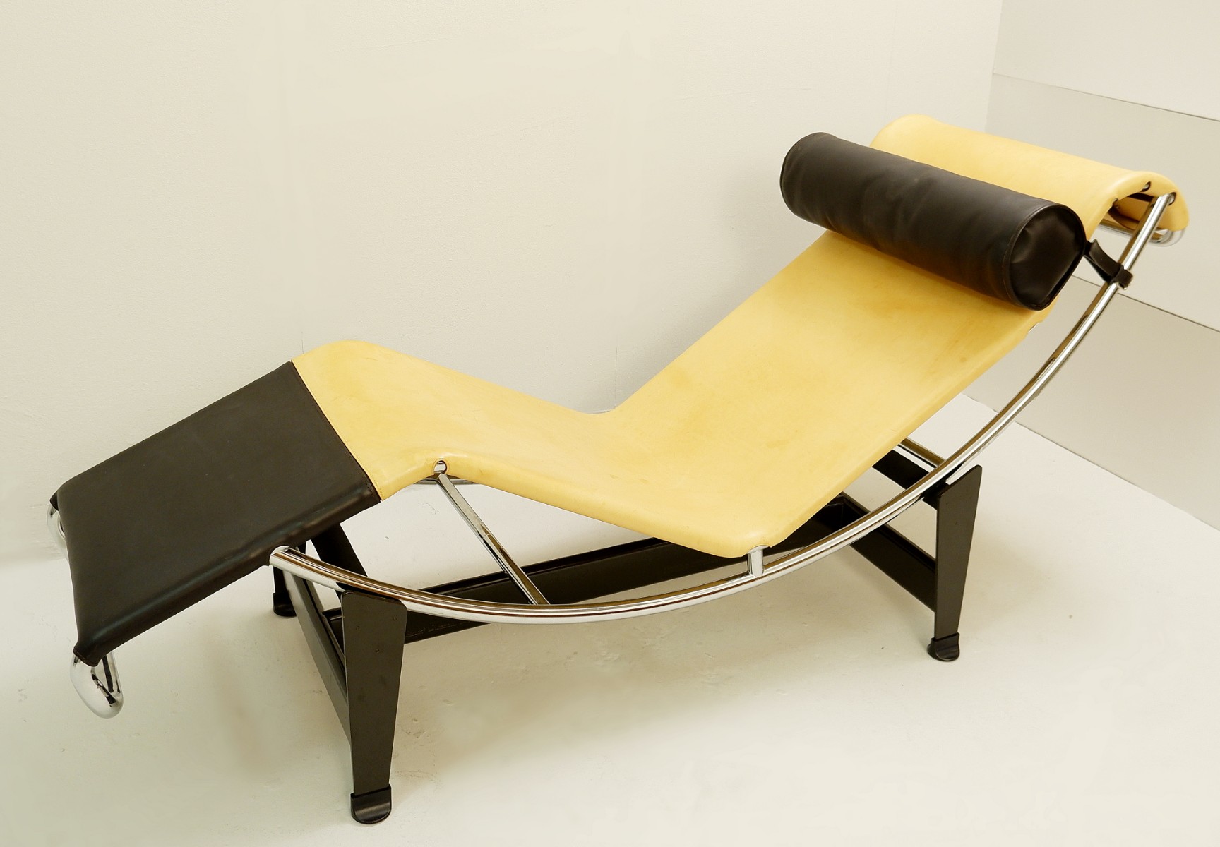 Limited Edition Louis Vuitton LC4 CP Chaise Longue — FORM Atelier