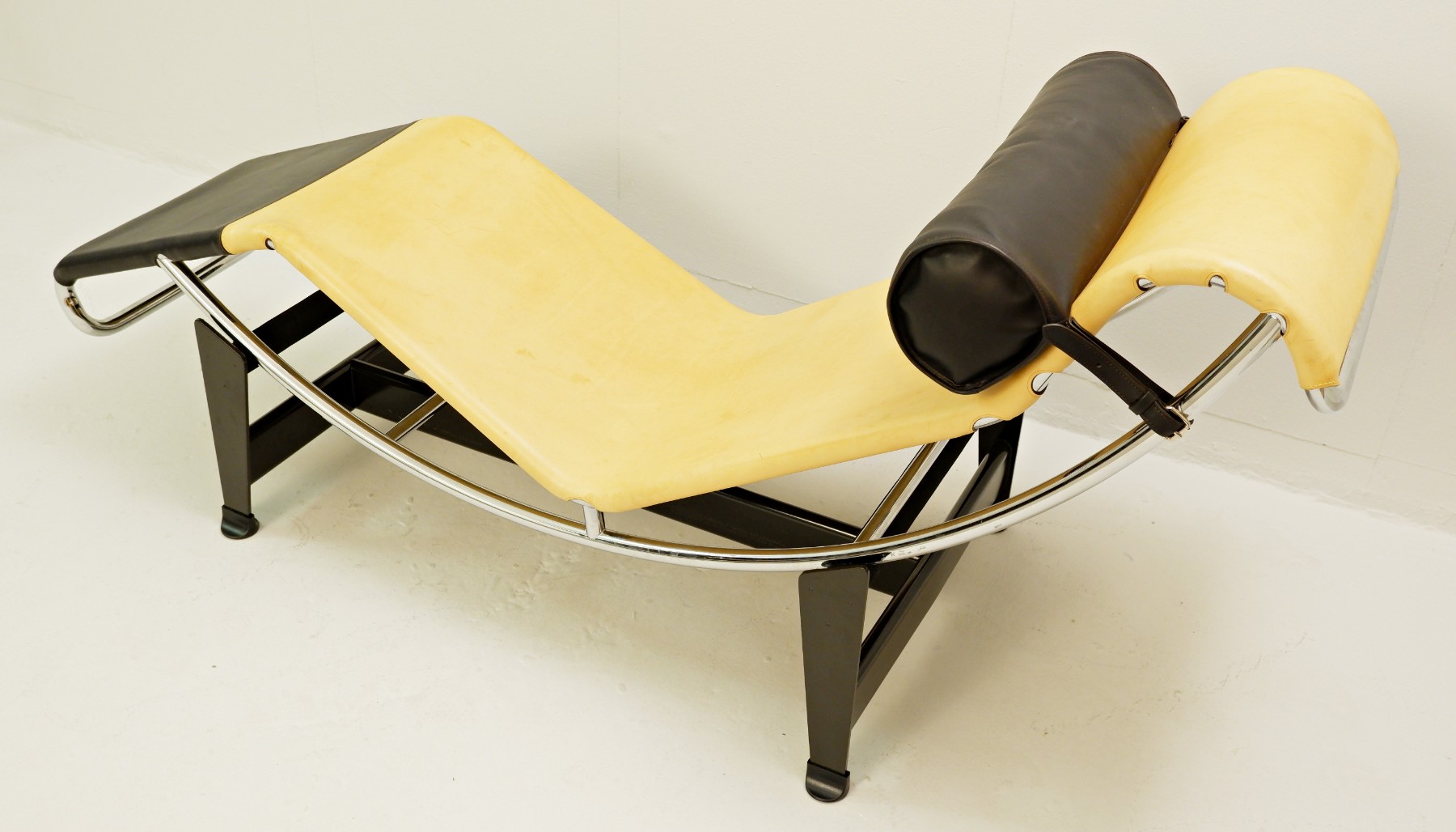 Charlotte Perriand’s LC4 CP Chair Rereleased by Cassina and Louis Vuitton 2014