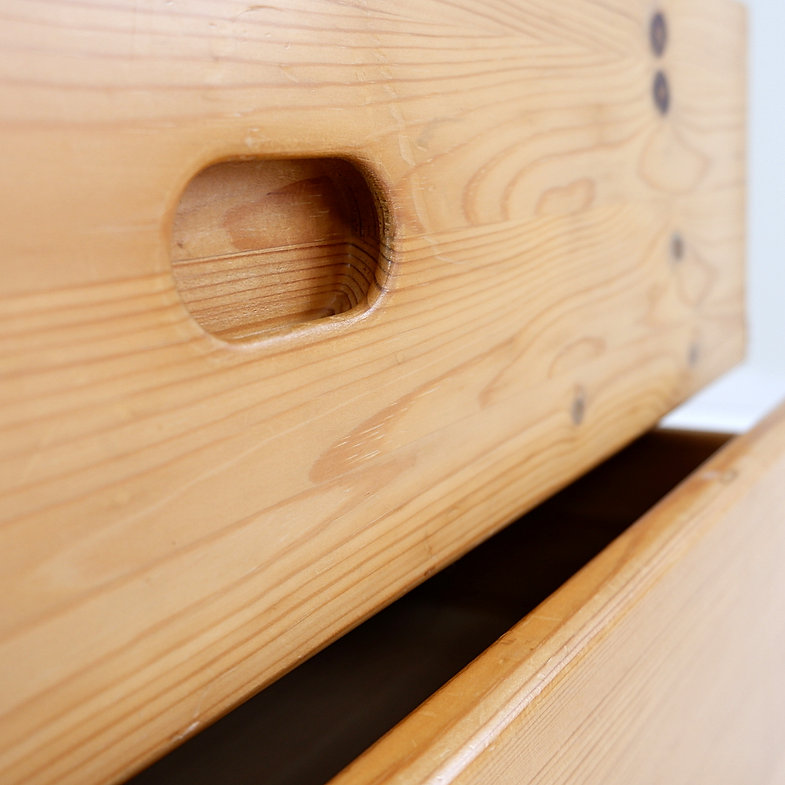 chest of drawers in solid pine -in the style of Charlotte Perriand