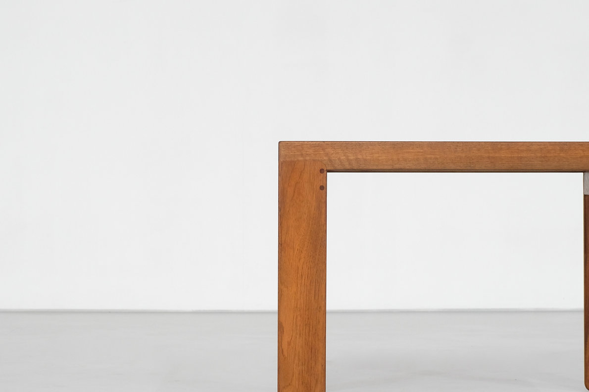 Coffee Table Model 