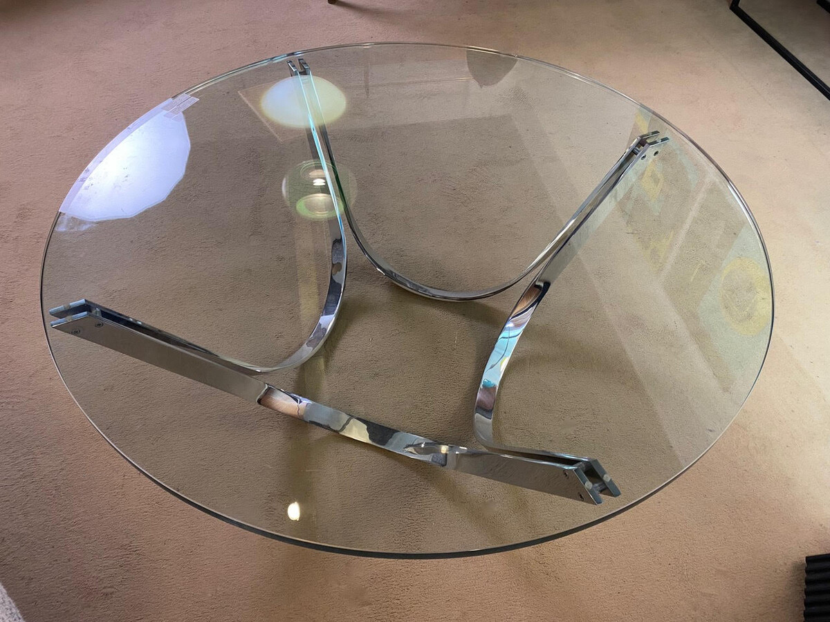 Coffee table Roger Sprunger by Dunbar circa 1970s.