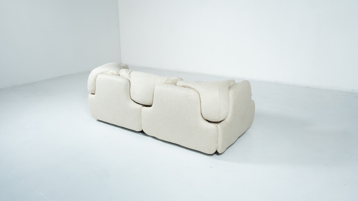Confidential Sofa by Alberto Rosselli for Saporiti, Italy,1970s - New Beige Upholstery