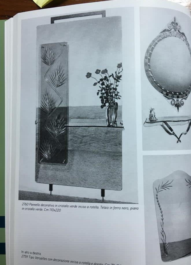 console mirror with decorative panel in green vegetable engraved crystal - green crystal top - Italy