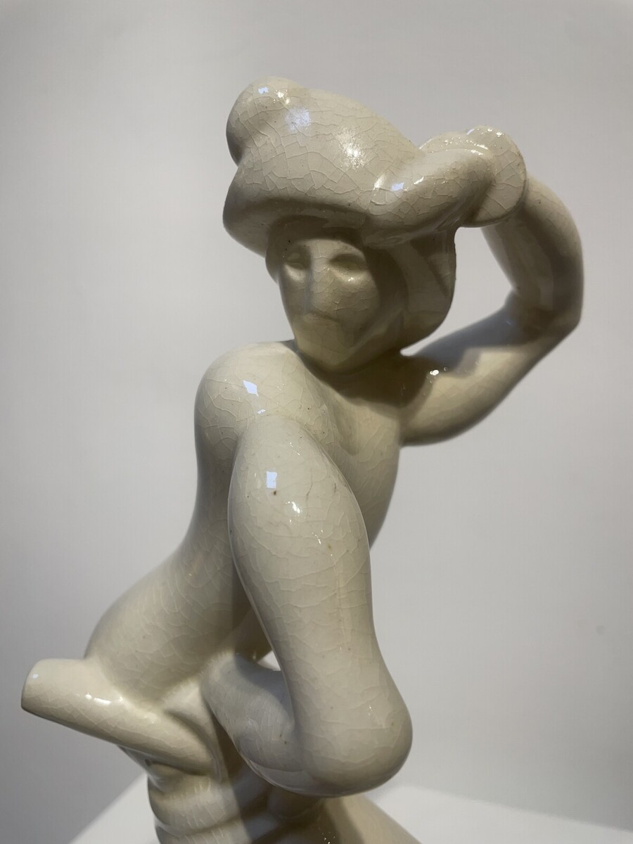 'Dancer' by Primavera. Art Deco Statue, France - 1930.