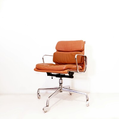Eames Soft Pad Chair for Herman Miller - 1970s - New leather upholstery