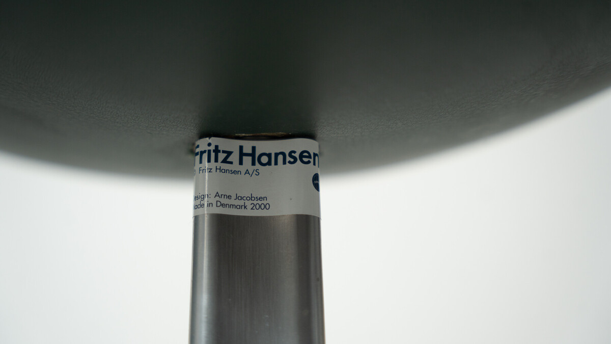 Egg Chair and Ottoman by Arne Jacobsen for Fritz Hansen, 2000s