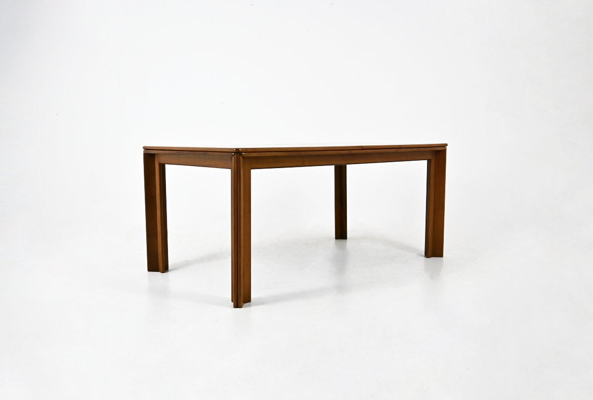 Extendable Dining table 