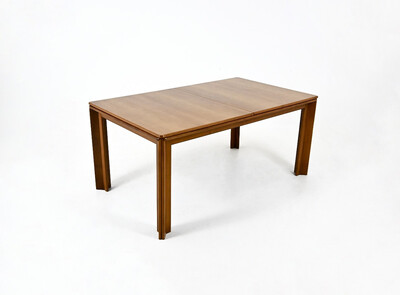 Extendable Dining table 