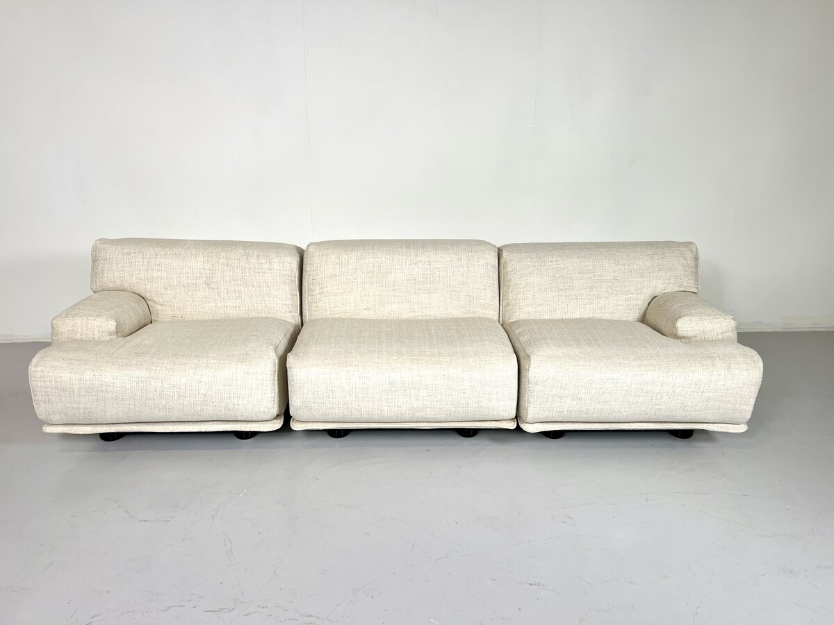 Fiandra Sofa (three-seater & two-seater) By Vico Magistretti for Cassina, Italy, 1970s