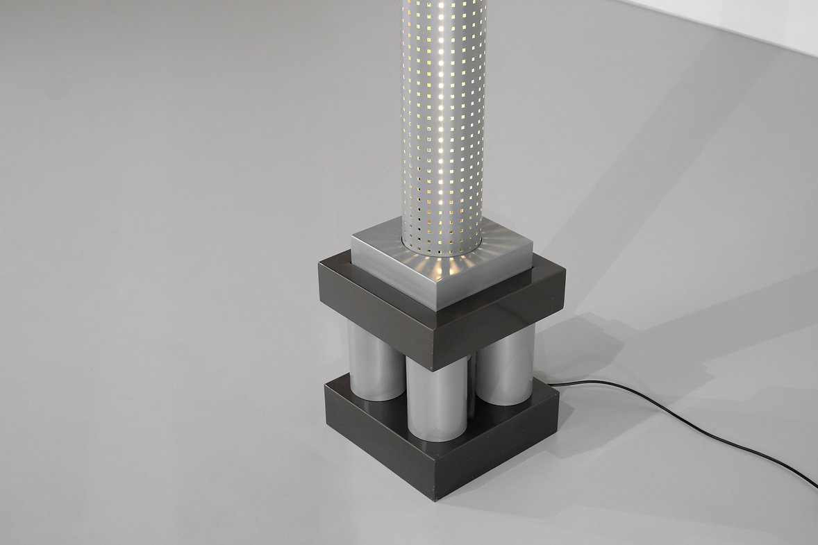Floor lamp 