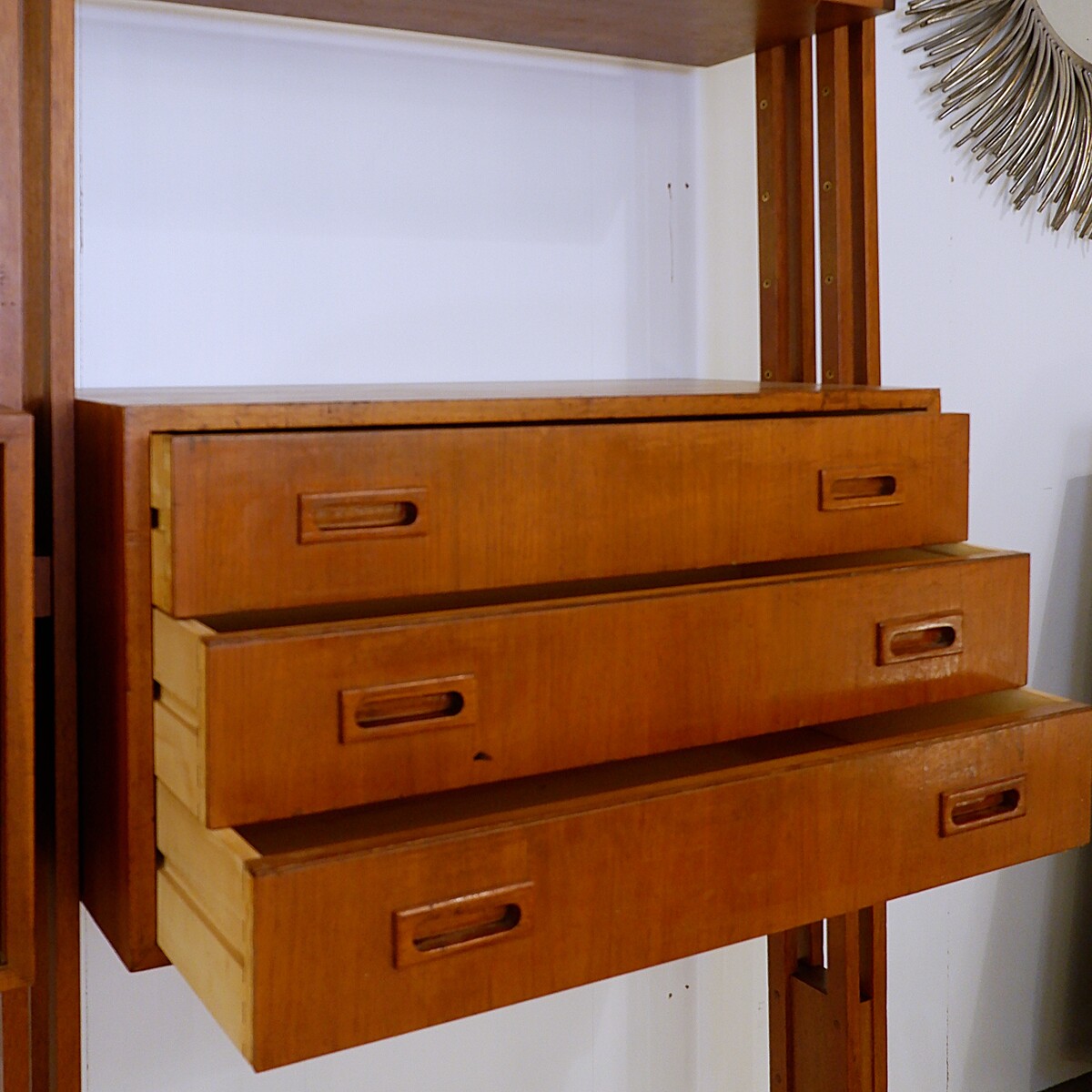 Floor-to-ceiling wall Unit in the style of Franco Albini, 1960s