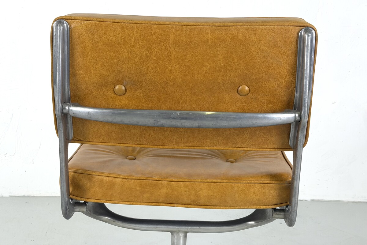 Intermediate chair ES101 By Charles and Ray Eames for Herman Miller - 1960s
