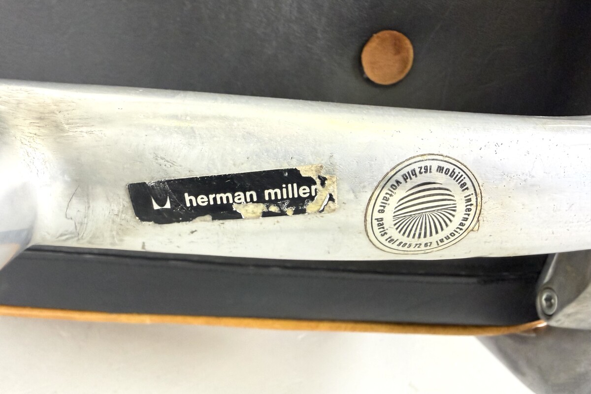 Intermediate chair ES101 By Charles and Ray Eames for Herman Miller - 1960s