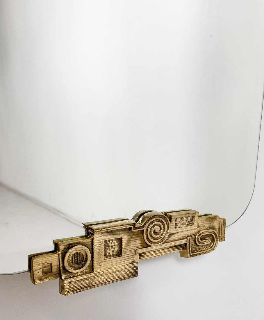 Italian mirror in the style of Luciano Frigerio