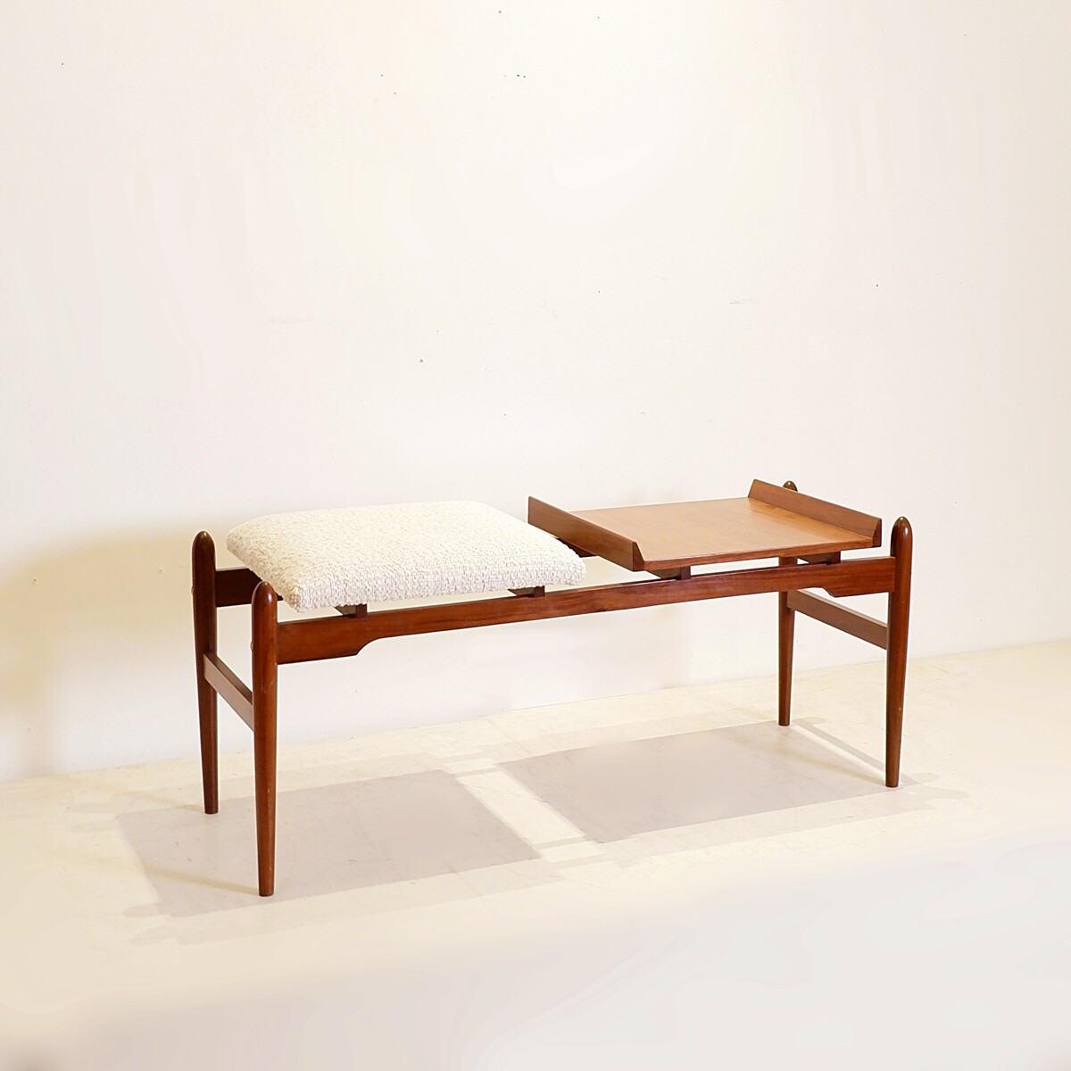 Italian vintage bench with a wooden part and a boucle seat, 1960s