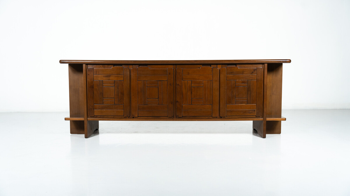Italian walnut sideboard circa 1960