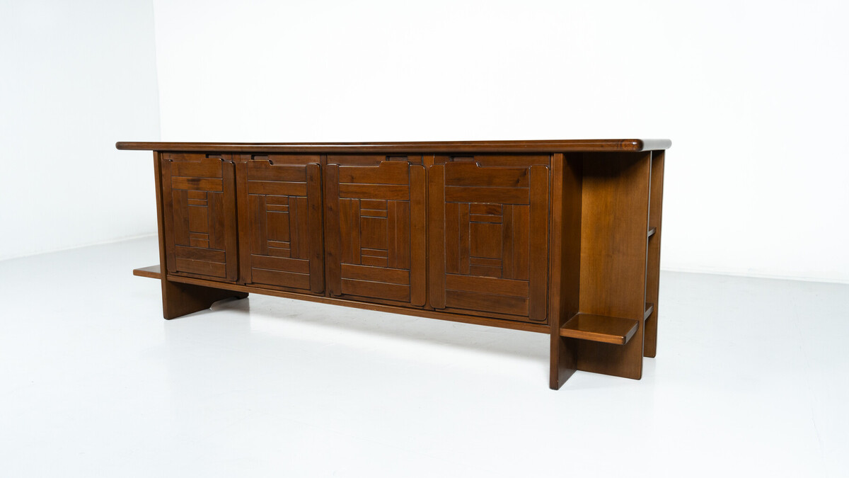 Italian walnut sideboard circa 1960