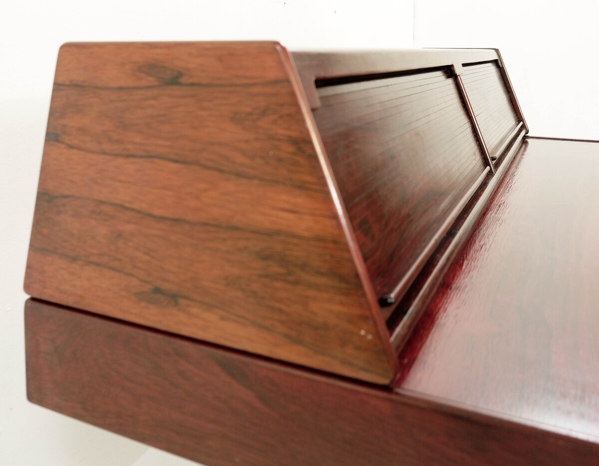 Italian writing desk mod.530 by Gianfranco Frattini for Bernini
