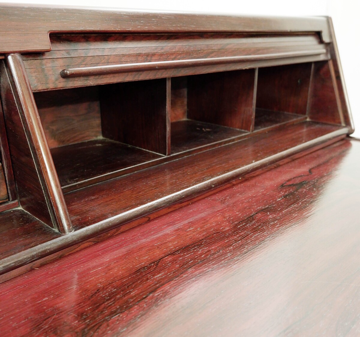 Italian writing desk mod.530 by Gianfranco Frattini for Bernini