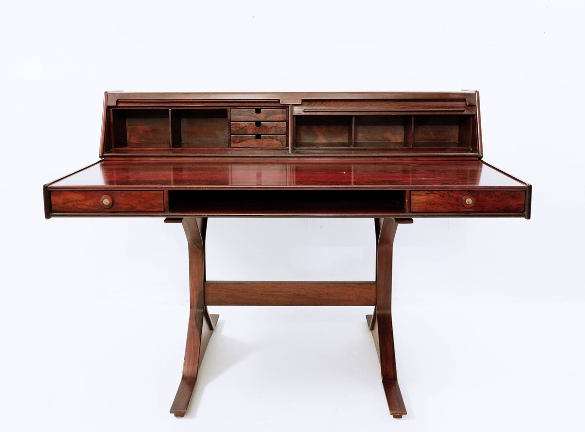 Italian writing desk mod.530 by Gianfranco Frattini for Bernini