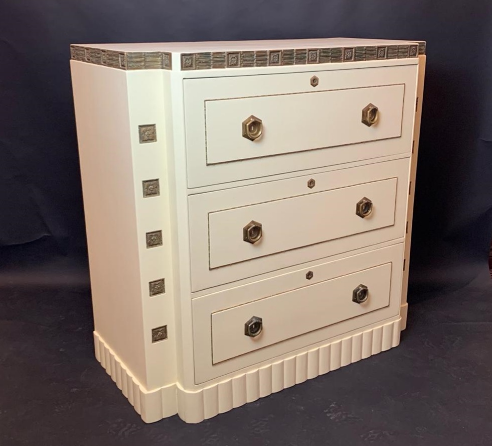 Large Viennese Art Nouveau Chest Of Drawers - Circa 1900