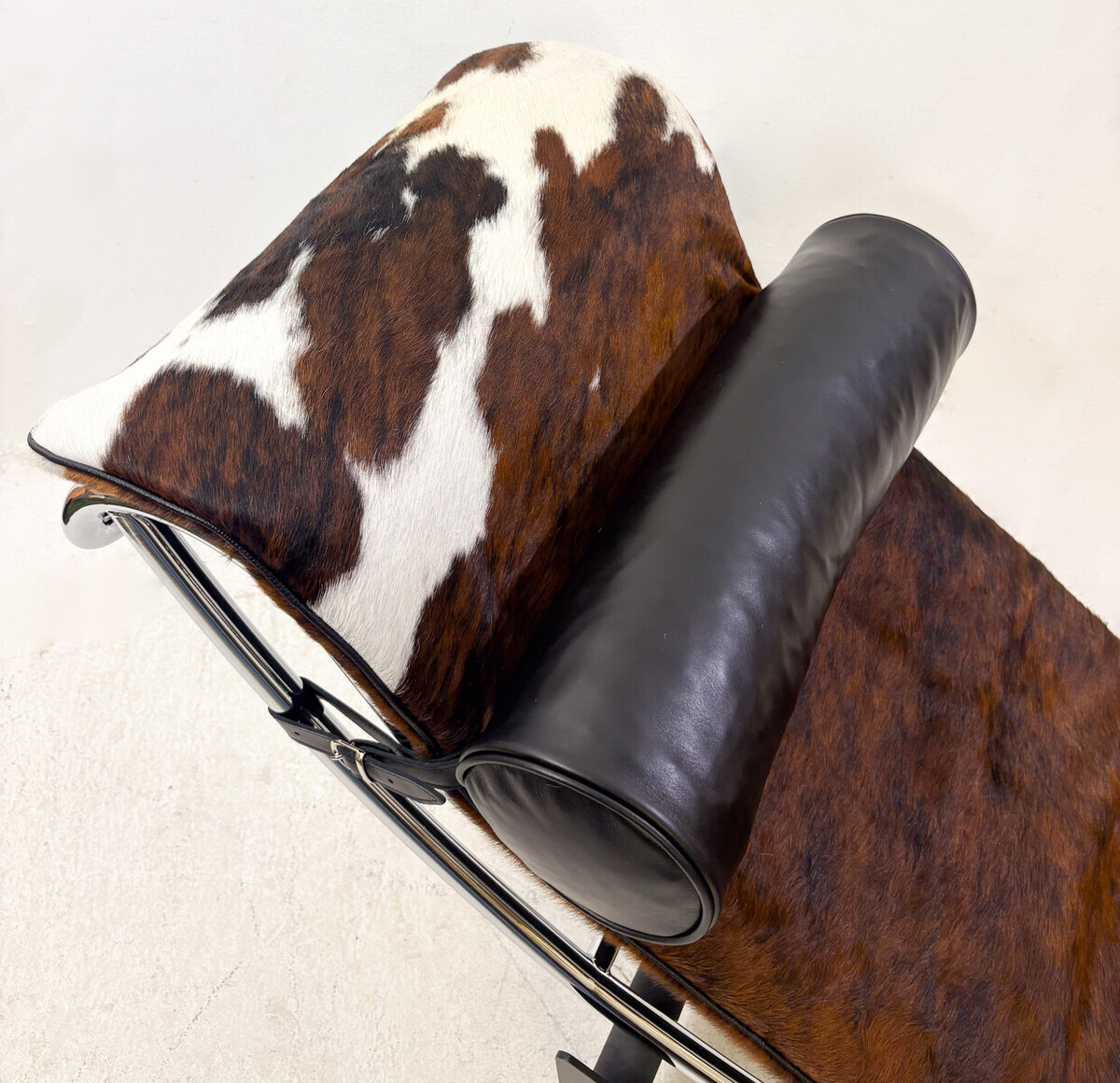 Le Corbusier Lounge Chair LC4  For Cassina, Italy, 2000s