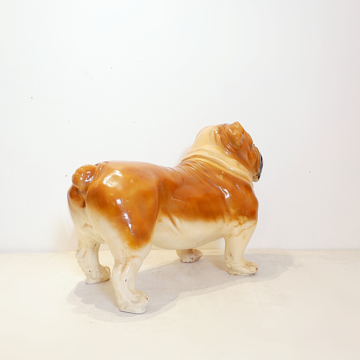 Life-size ceramic English Bulldog - Late 20th century