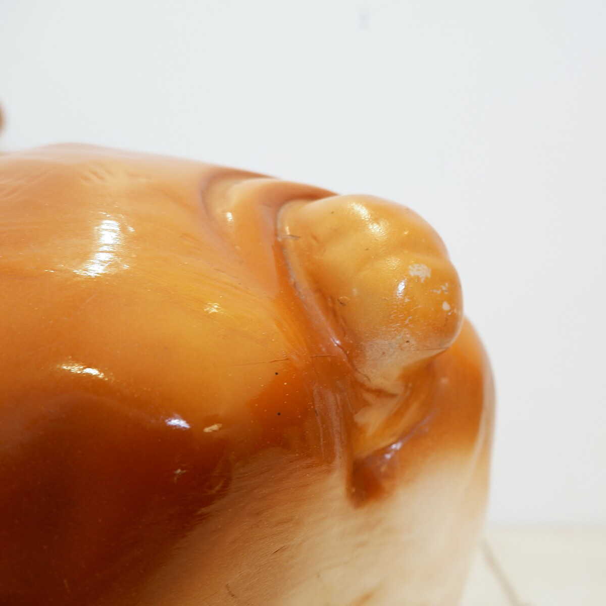 Life-size ceramic English Bulldog - Late 20th century