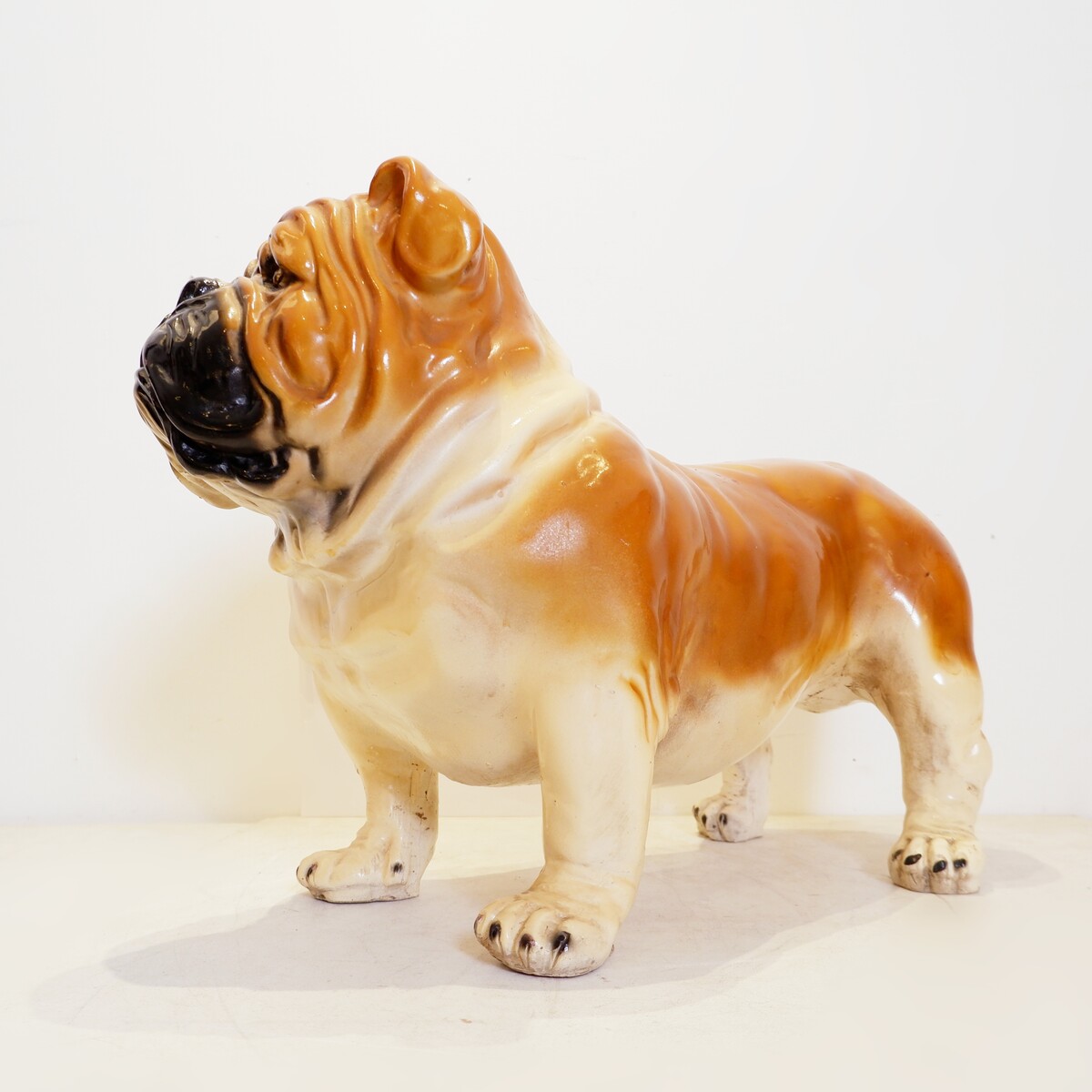 Life-size ceramic English Bulldog - Late 20th century