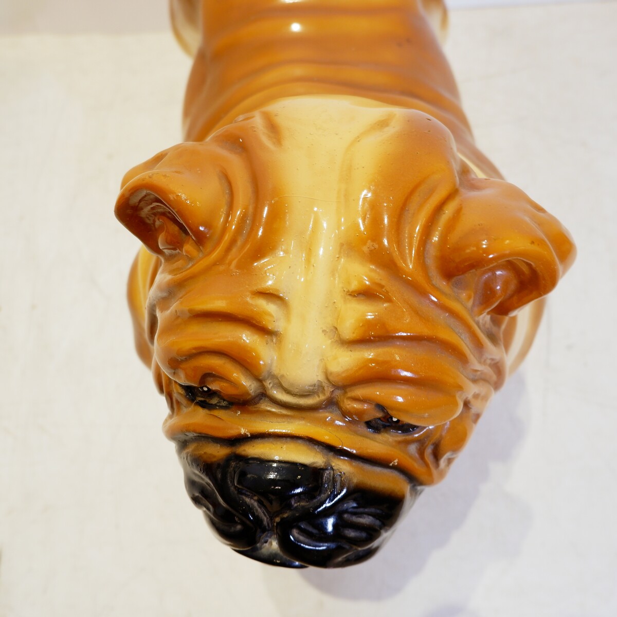 Life-size ceramic English Bulldog - Late 20th century