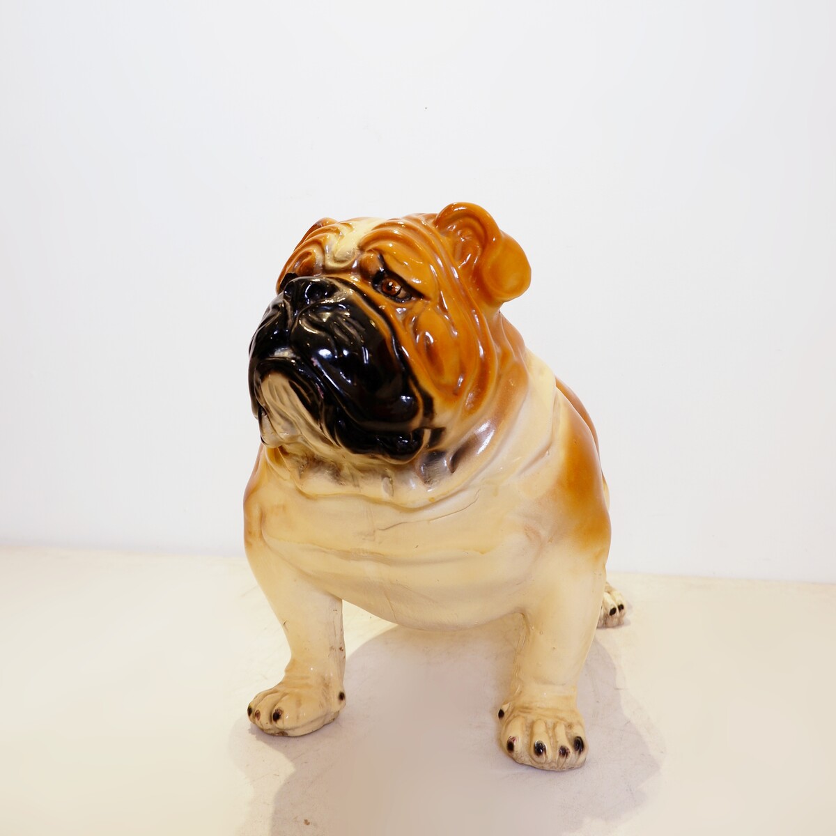 Life-size ceramic English Bulldog - Late 20th century