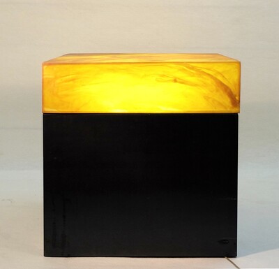 light cube coffee table - metal base with resine top 