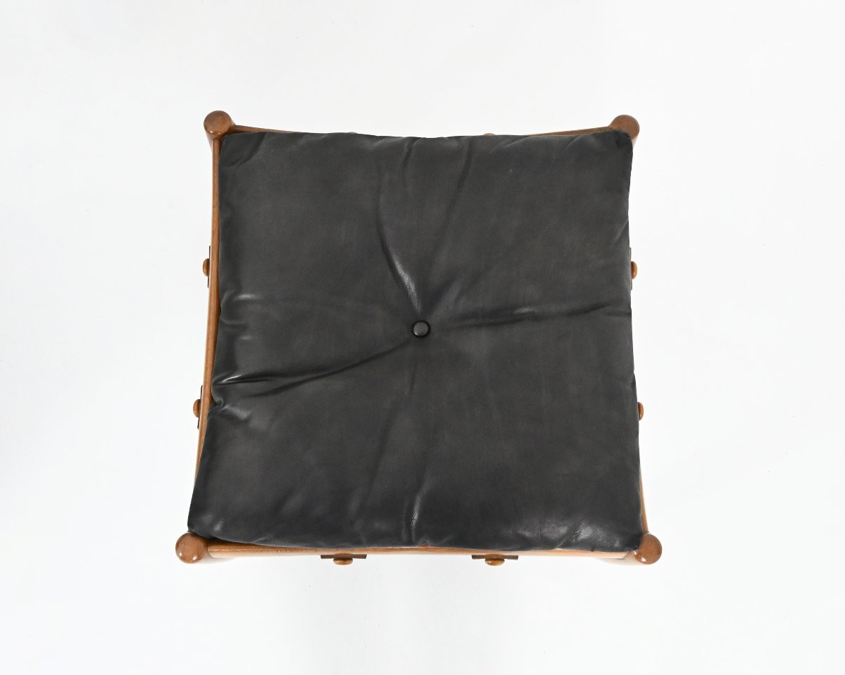 Lounge chair with Ottoman 