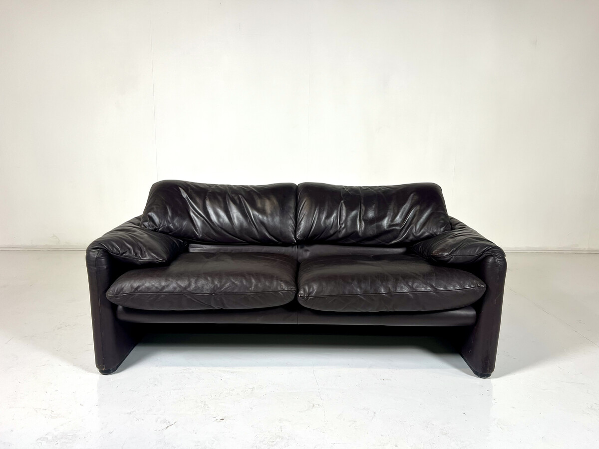 Maralunga Sofa by Vico Magistretti for Cassina, Brown Leather, 1973 - 2 available