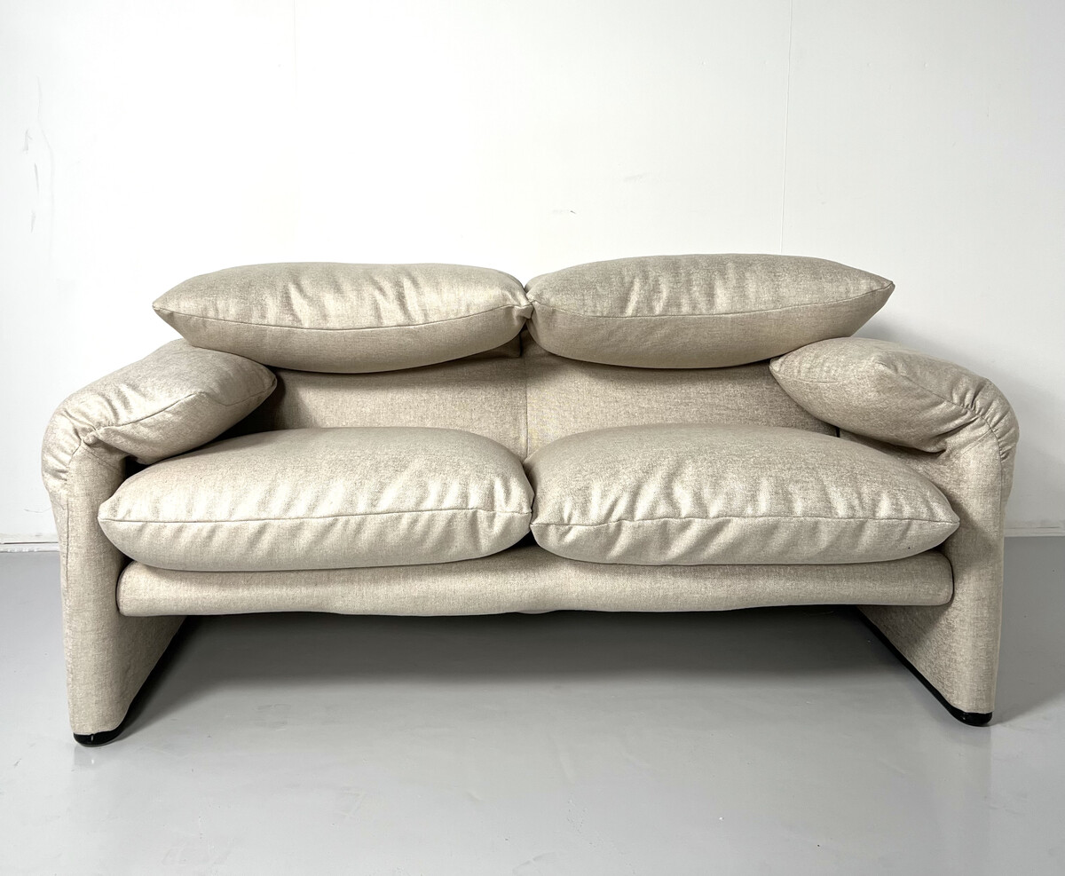 Maralunga Sofa By Vico Magistretti For Cassina, New Upholstery
